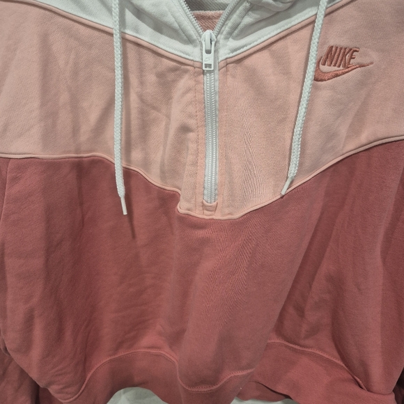 Nike Sports Heritage Half-Zip Colorblock Hoodie - Picture 2 of 5